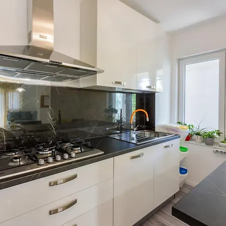 Nena Apartment *